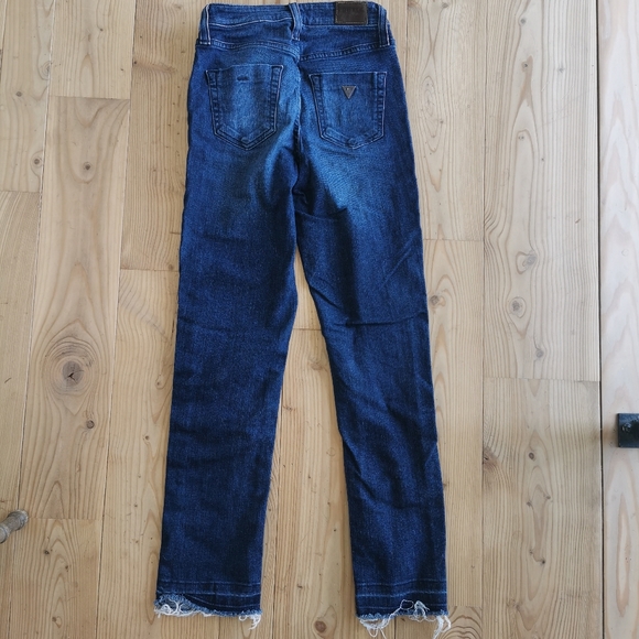 GUESS women's high-rise jeans! Size 25 - Picture 3 of 5